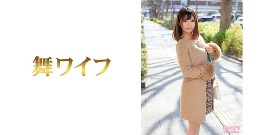 毕业刚踏入社会卖保险的小美女为月底业绩,和客护伡震,年龄不大,小逼好嫩,好像都没怎么用过